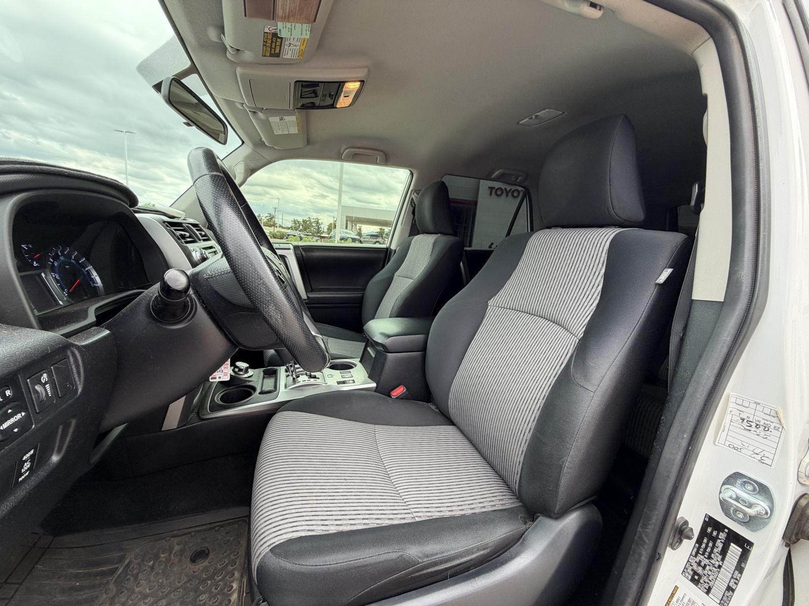Used 2017 Super White Toyota SR5 image 15