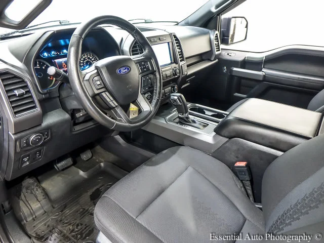 Used 2020 White Ford XLT image 12