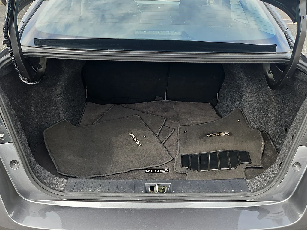 Used 2024 Gun Metallic Nissan SR image 8