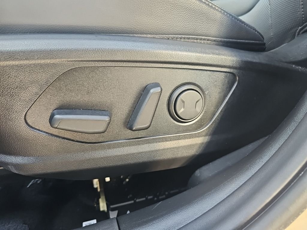 2024 Hyundai Santa Cruz Limited - Photo 14