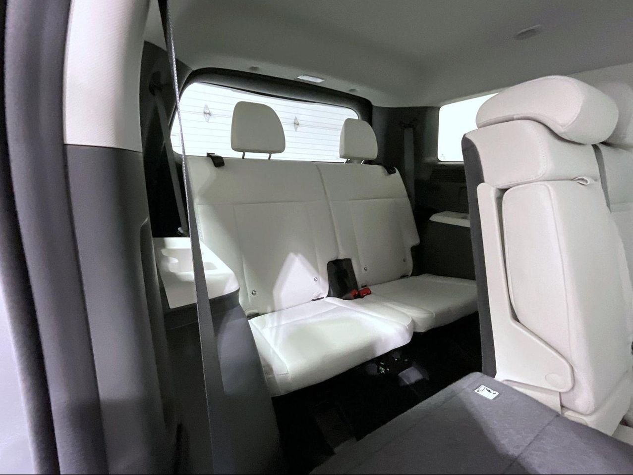 New 2026 Silver Hyundai SE image 20