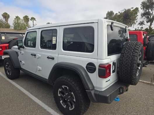 Used 2025 Bright White Clearcoat Jeep Rubicon image 6