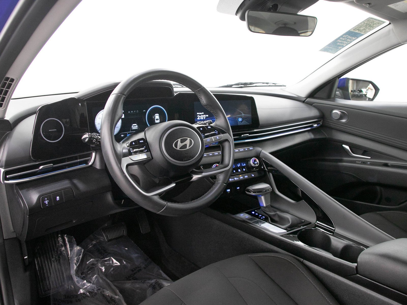Used 2025 Intense Blue Hyundai SEL Convenience IVT image 23