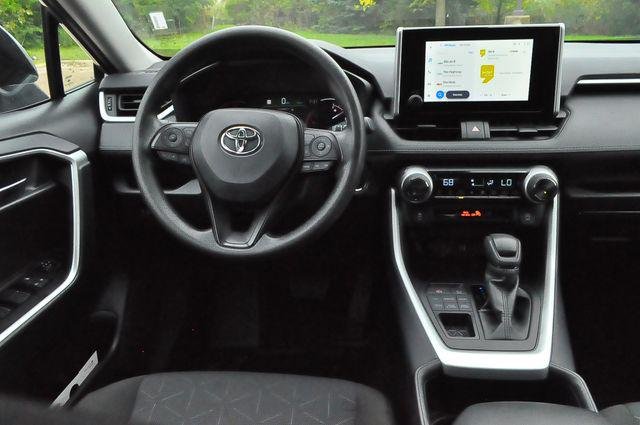 Certified Used 2025 SILVER SKY METALLIC Toyota  image 18
