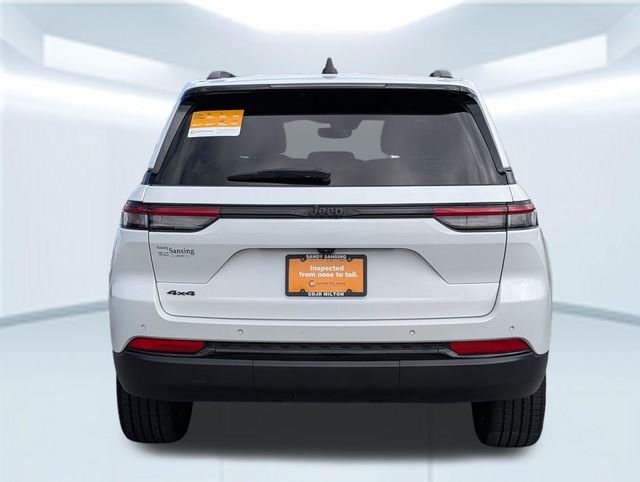 Used 2023 White Jeep Altitude X image 4