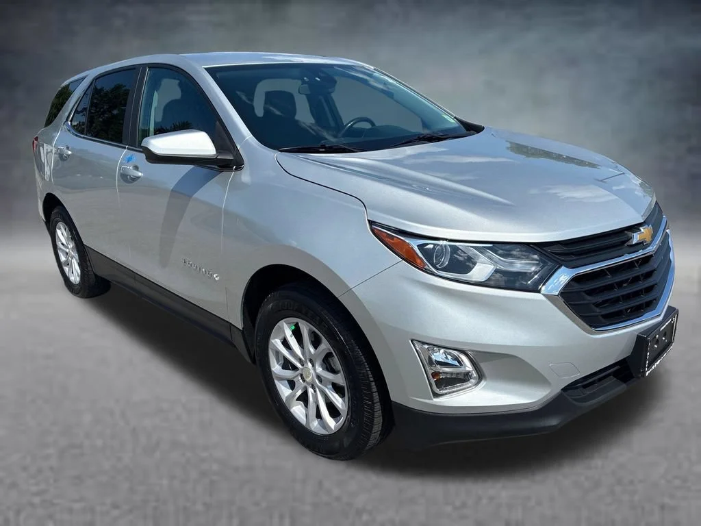 Used 2021 SILVER ICE METALLIC Chevrolet LT image 9