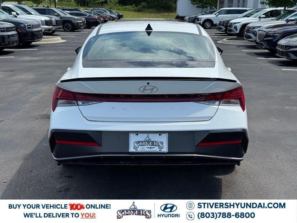 New 2026 White Hyundai SEL Sport image 13