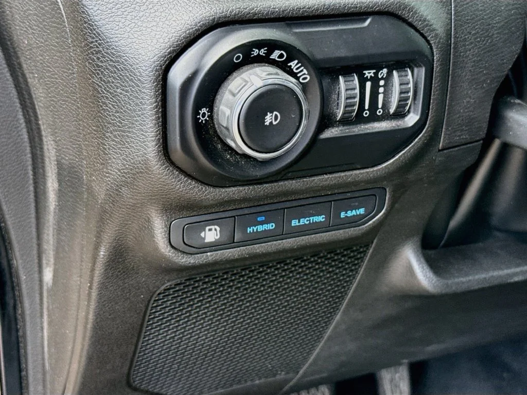 Used 2021 Black Jeep Unlimited Sahara 4xe image 12