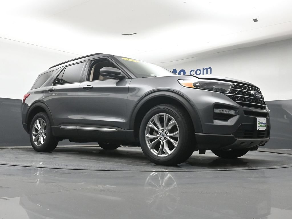 Used 2023 Gray Ford XLT image 27