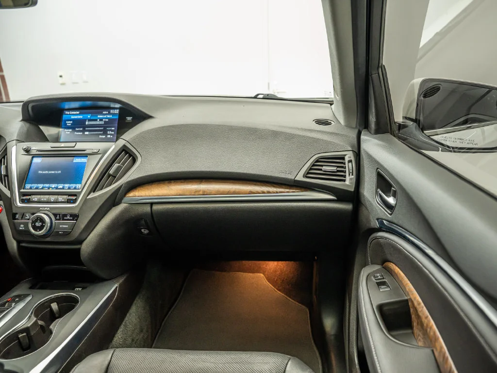 Used 2020 White Acura Technology image 50
