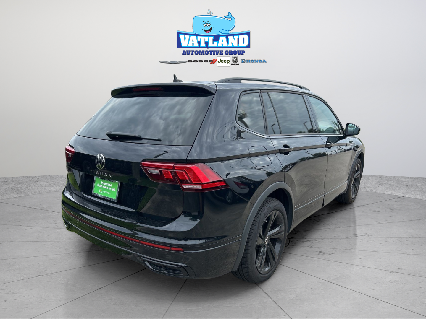 Used 2024 Black Volkswagen 2.0T SE R-Line Black image 6