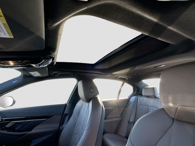 New 2026 White BMW 530i image 16