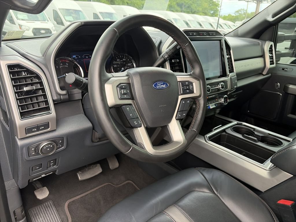 Used 2022 Gray Ford Platinum image 11