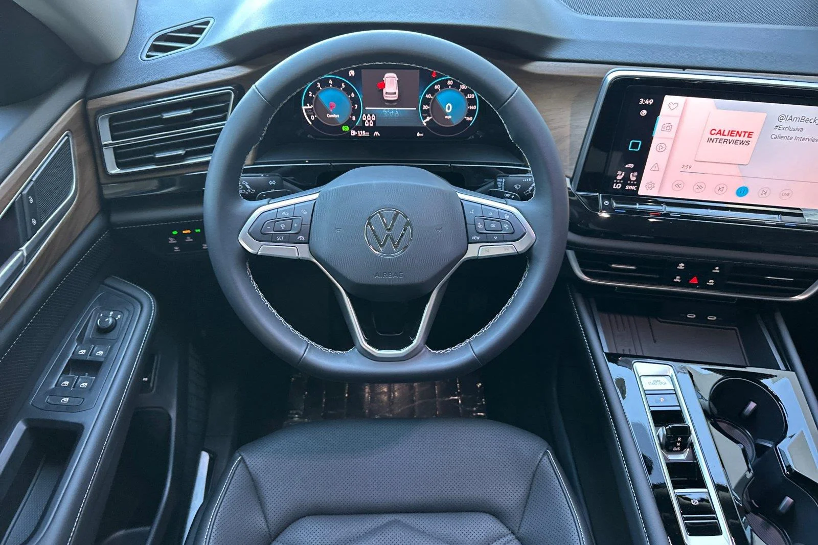 New 2026 Silver Mist Metallic Volkswagen 2.0T SE w/Technology image 14