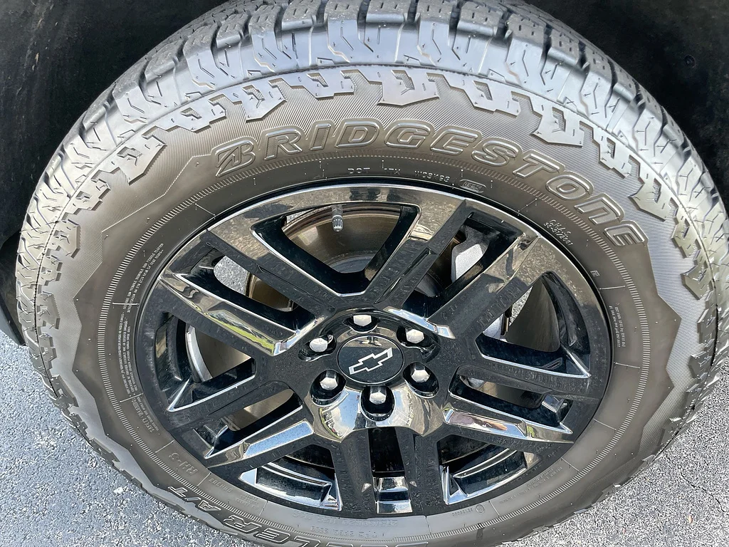 Used 2023 Sterling Gray Metallic Chevrolet Trail Boss image 32