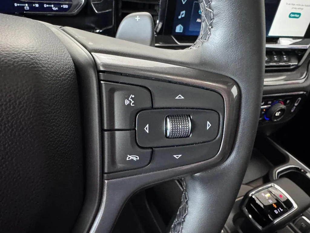 Certified Used 2025 Black Chevrolet ZR2 image 17