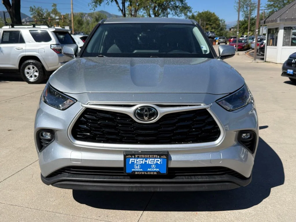 2022 Toyota Highlander LE - Photo 9