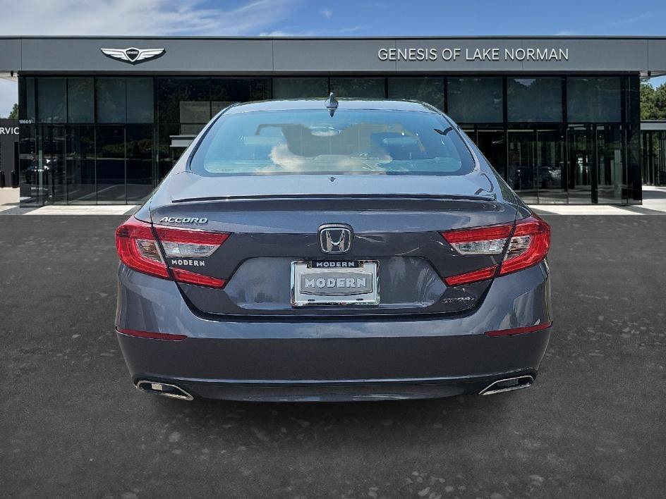 Used 2018 Modern Steel Metallic Honda Sport 1.5T image 8