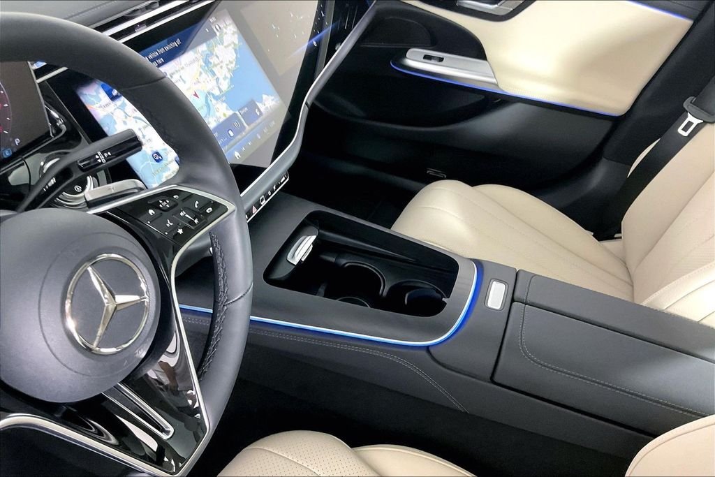 2026 Mercedes-Benz E-Class E350 - Photo 12