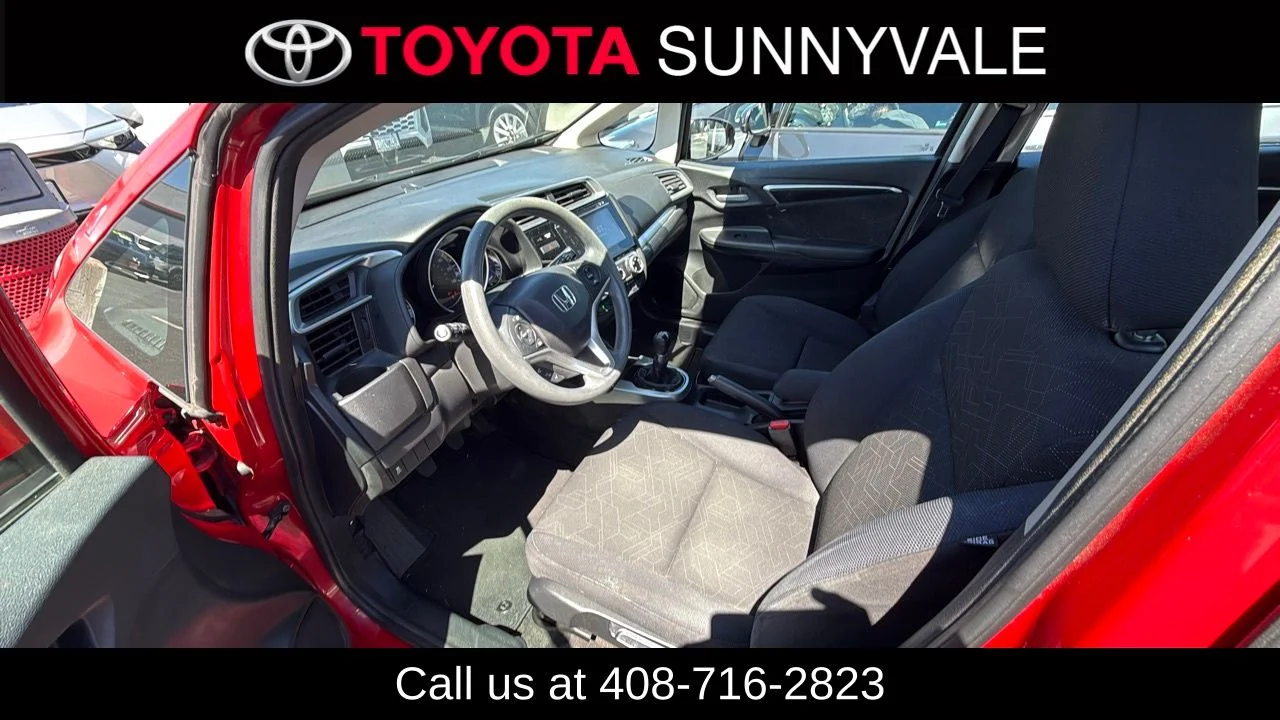Used 2015 Red Honda EX image 4
