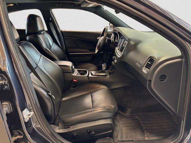 Used 2016 Steel Metallic Dodge SXT image 16