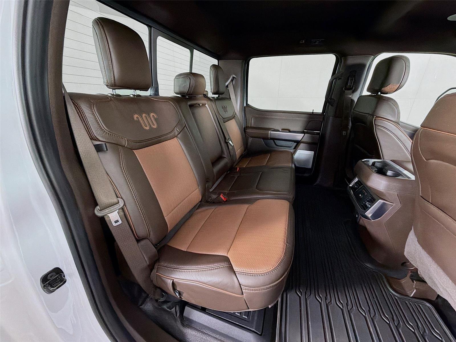 Used 2024 Oxford White Ford King Ranch image 28