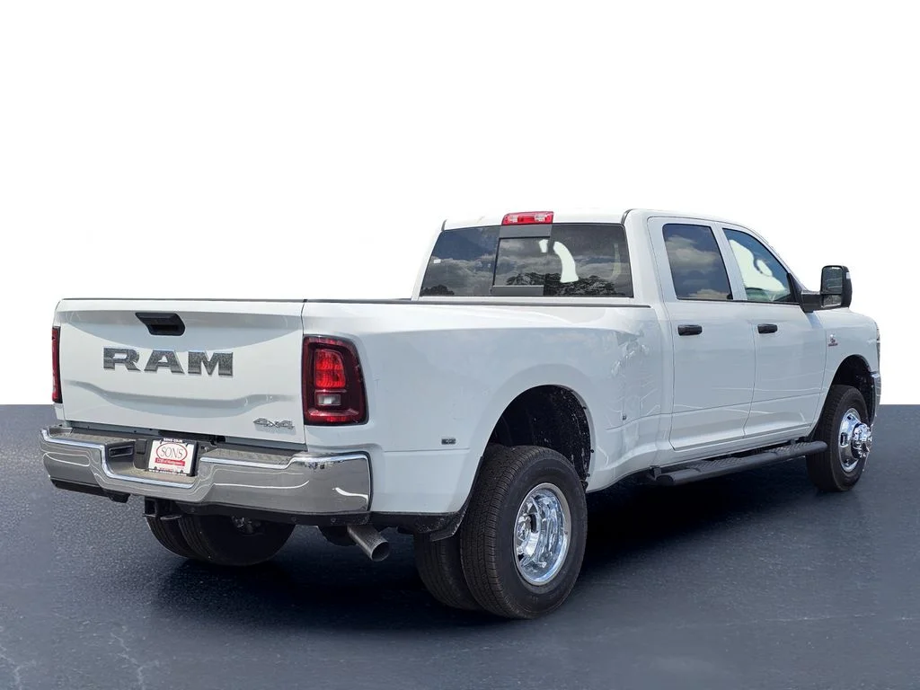 New 2026 Bright White Clear-Coat Exterior Paint RAM Tradesman image 10
