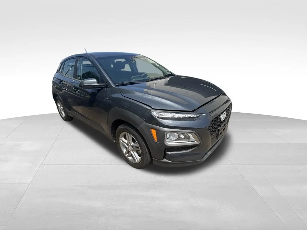 Used 2020 Gray Hyundai SE image 9