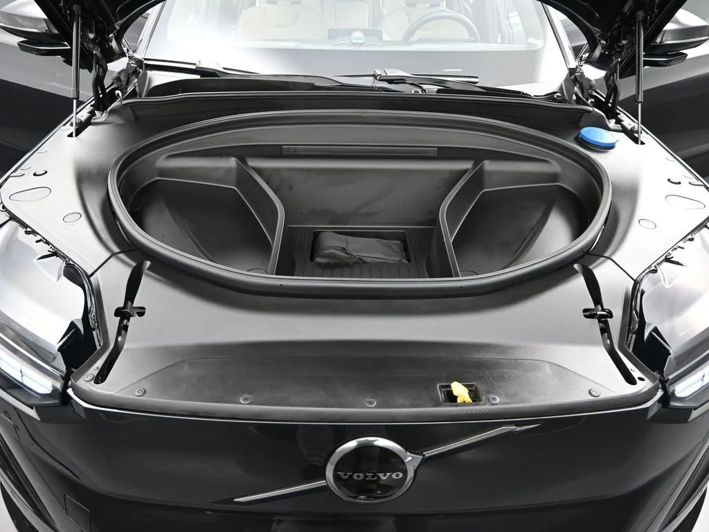 2025 Volvo EX90 Ultra - Photo 27