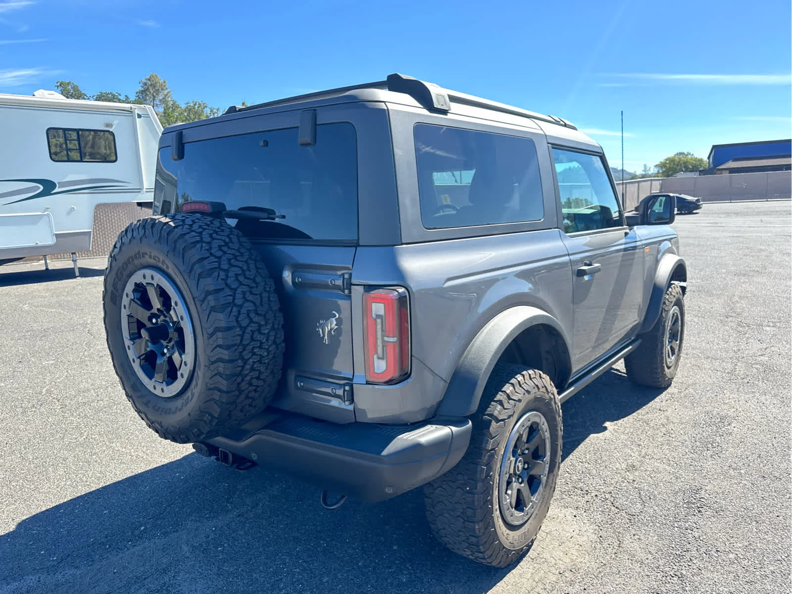 Used 2021 Carbonized Gray Metallic Ford Badlands image 5