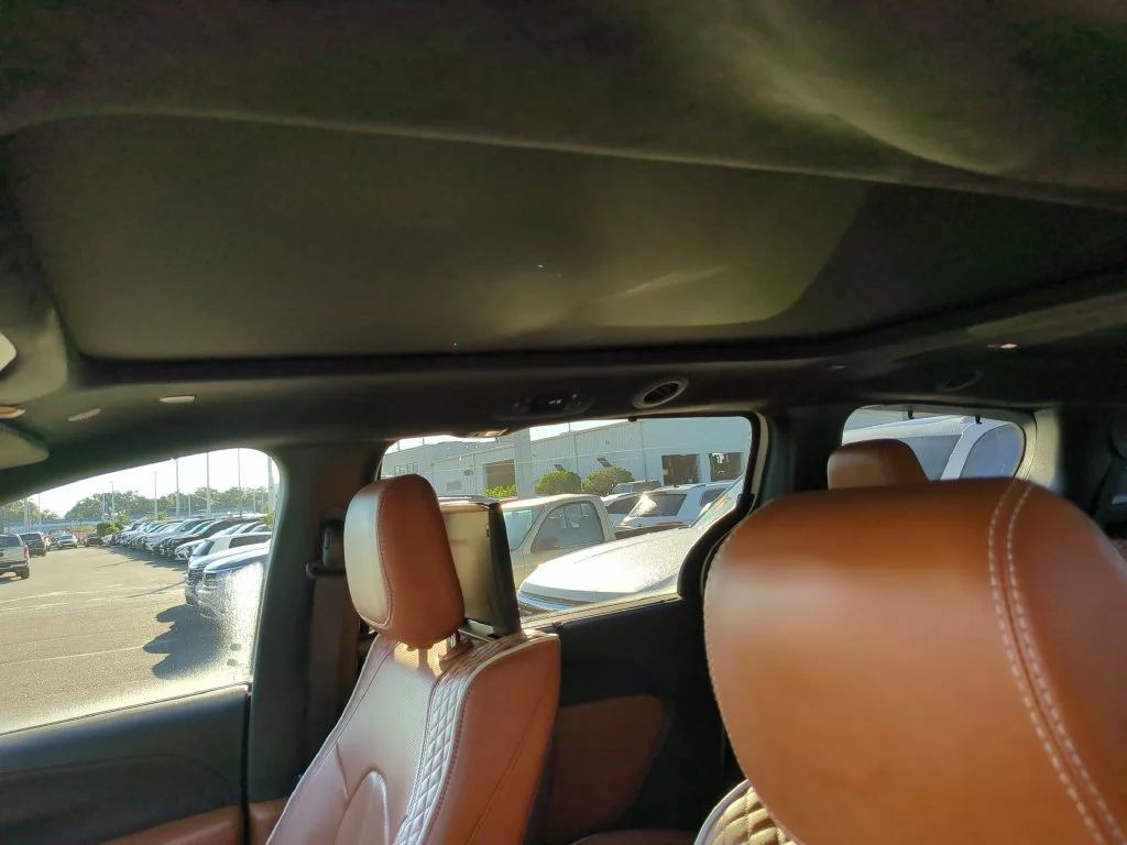 Used 2024 White Chrysler Pinnacle image 8