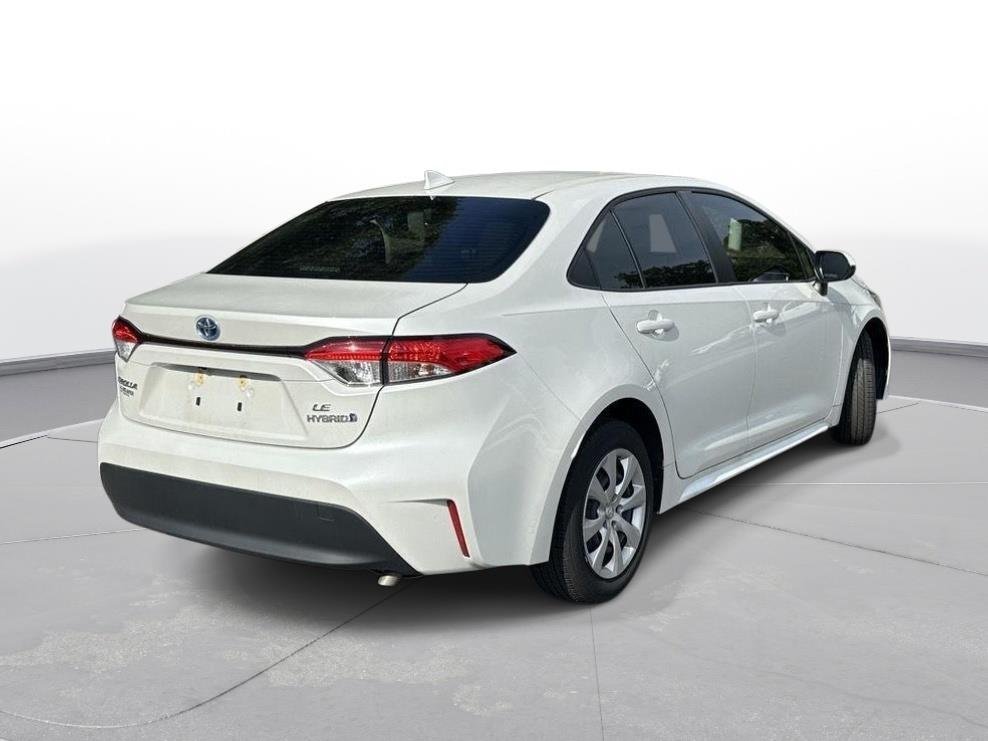 Used 2024 Wind Chill Pearl Toyota Hybrid LE image 6