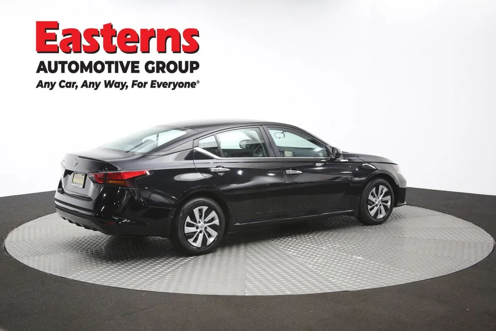 Used 2023 Black Nissan 2.5 S image 41