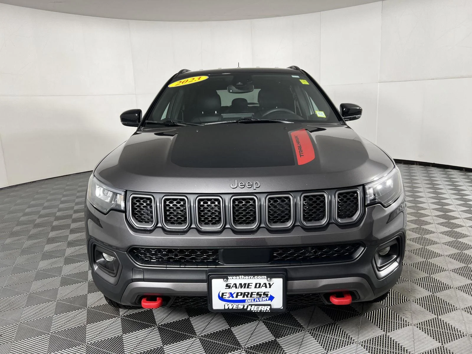 Used 2023 Gy Jeep Trailhawk image 18