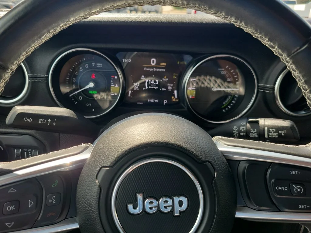 Used 2021 Silver Jeep Unlimited Sahara 4x4 image 11