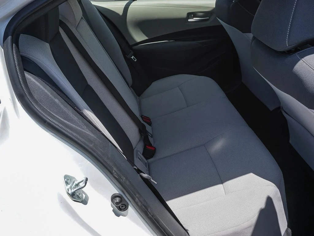 Used 2021 White Toyota LE image 13
