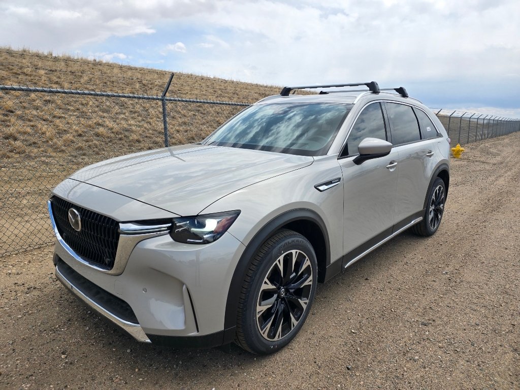 2026 Mazda CX-90 PHEV Premium Plus Package's photo