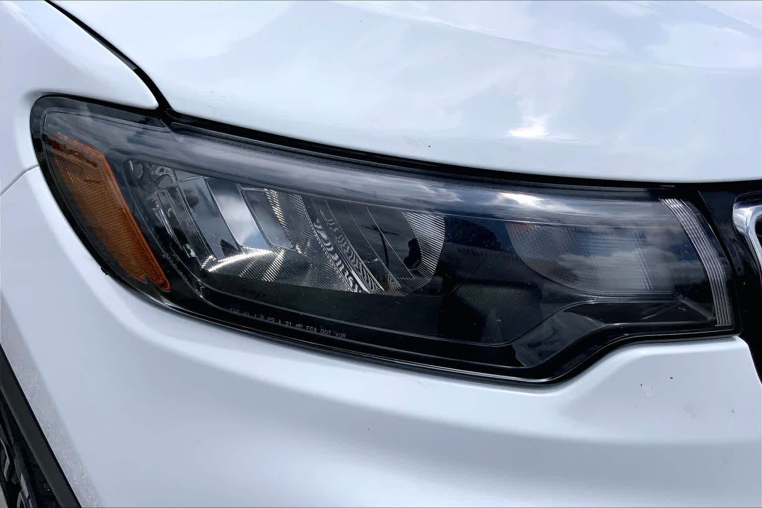 Used 2024 Bright White Clearcoat Jeep Limited image 27