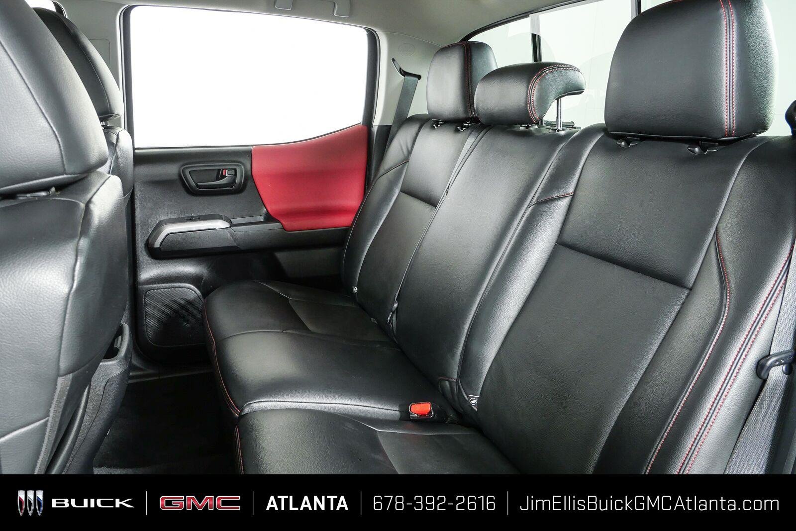 Used 2022 White Toyota SR5 V6 image 17