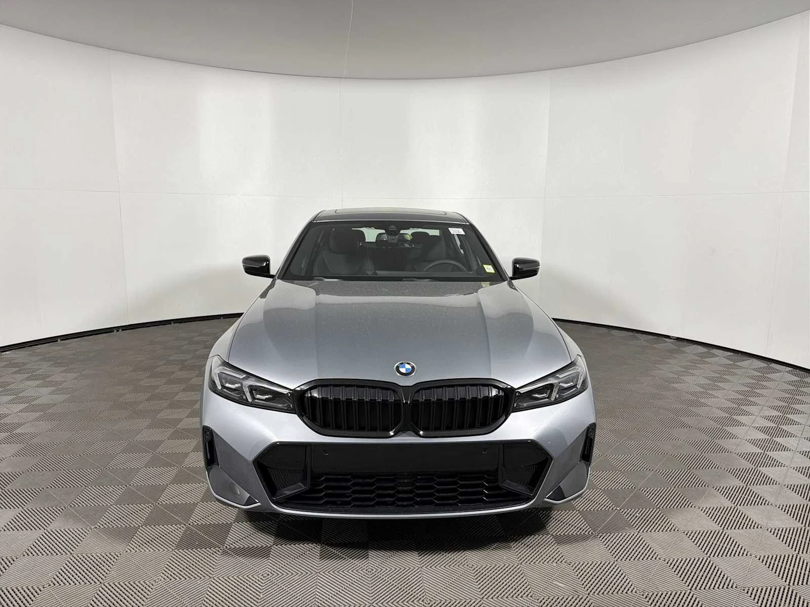 New 2026 Skyscraper Grey Metallic BMW 330i xDrive image 5