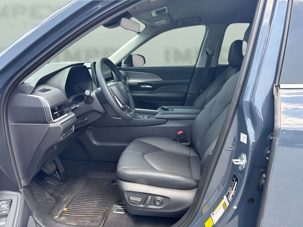 Used 2026 White Toyota XLE image 9