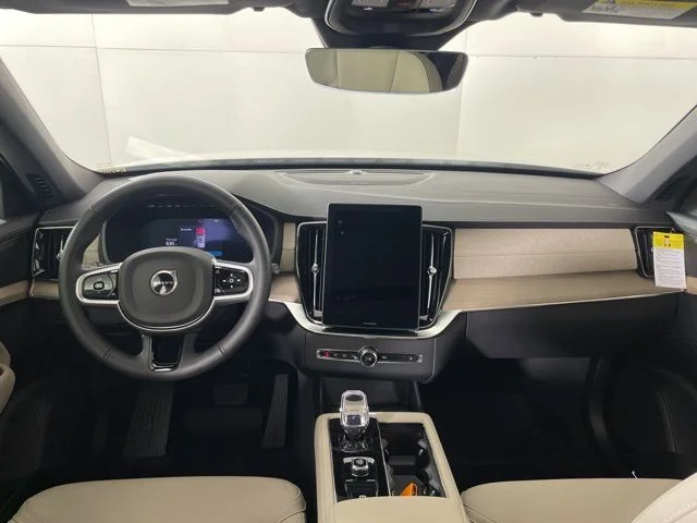 2026 Volvo XC90 Plus - Photo 35