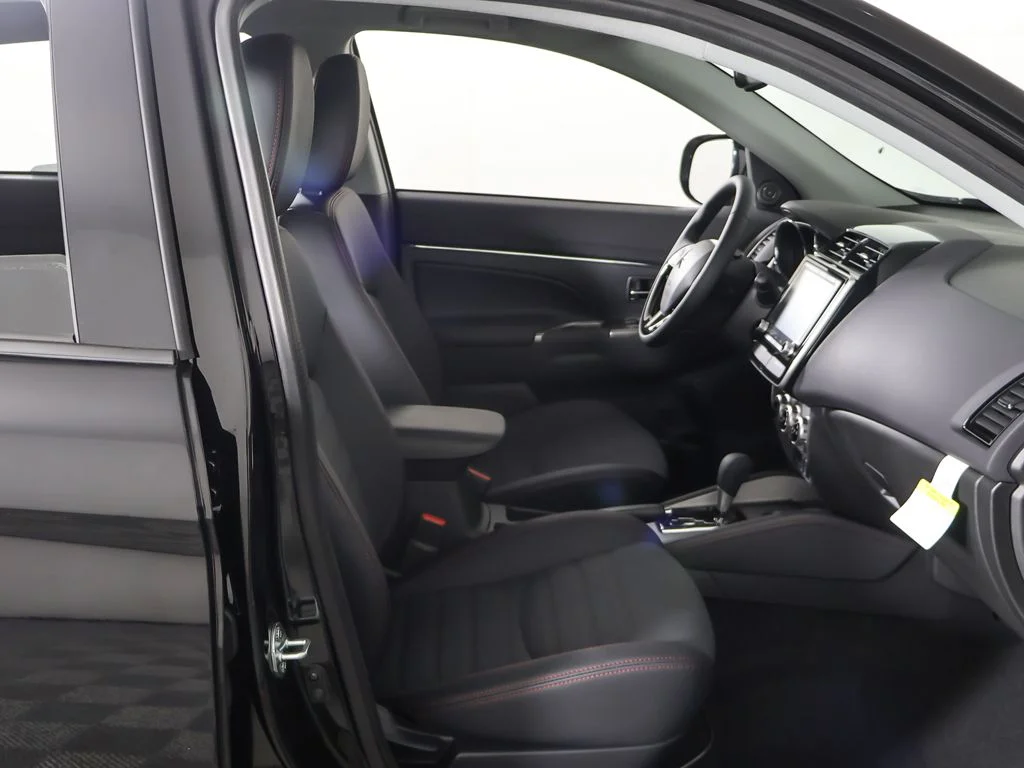 New 2026 Black Mitsubishi 2.0 SE image 24