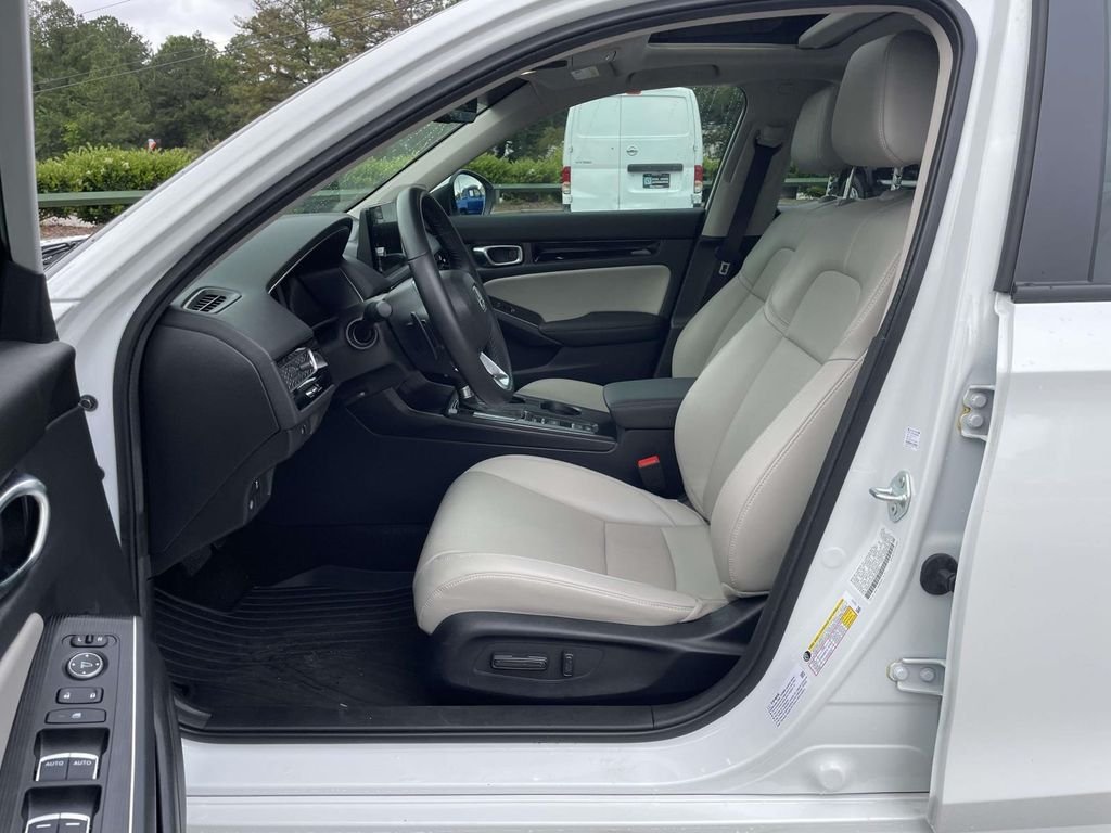 Used 2022  Honda Touring image 12