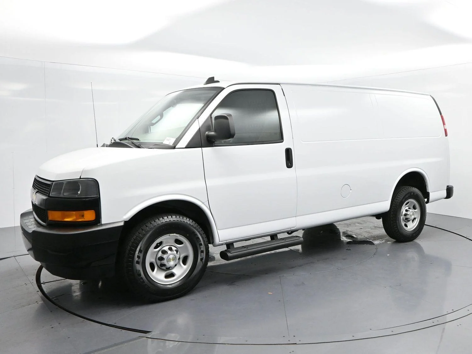 Used 2023 Summit White Chevrolet WT image 4