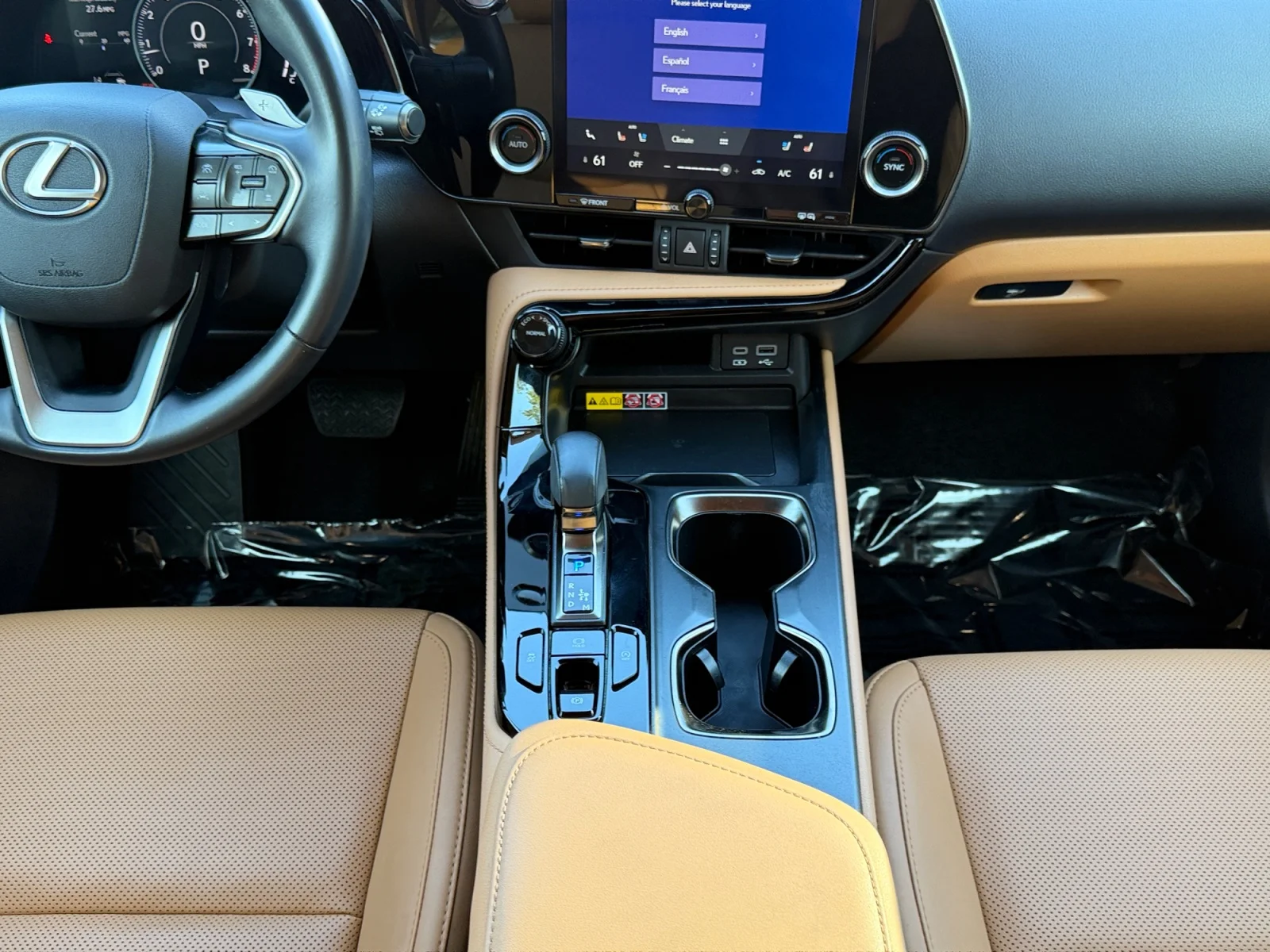Used 2024 Eminent White Pearl Lexus Premium image 15
