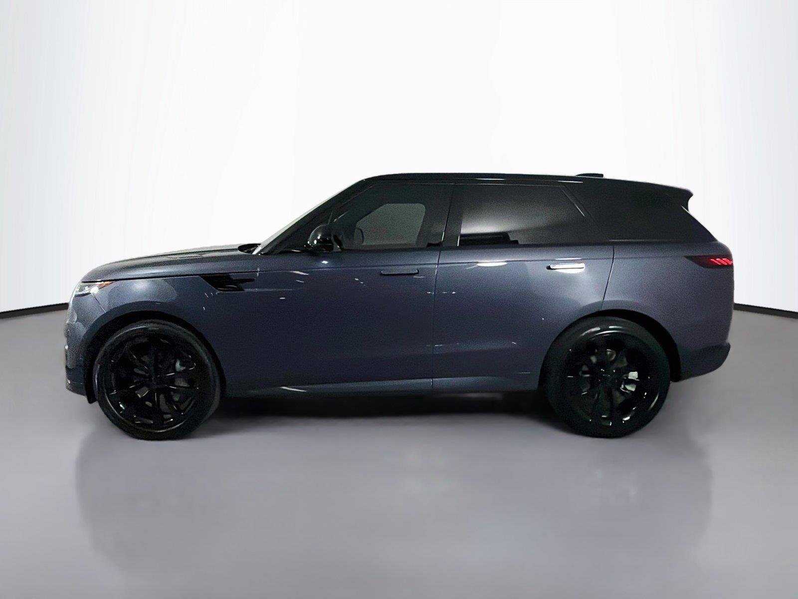 New 2027 Varesine Blue Land Rover Dynamic SE image 8