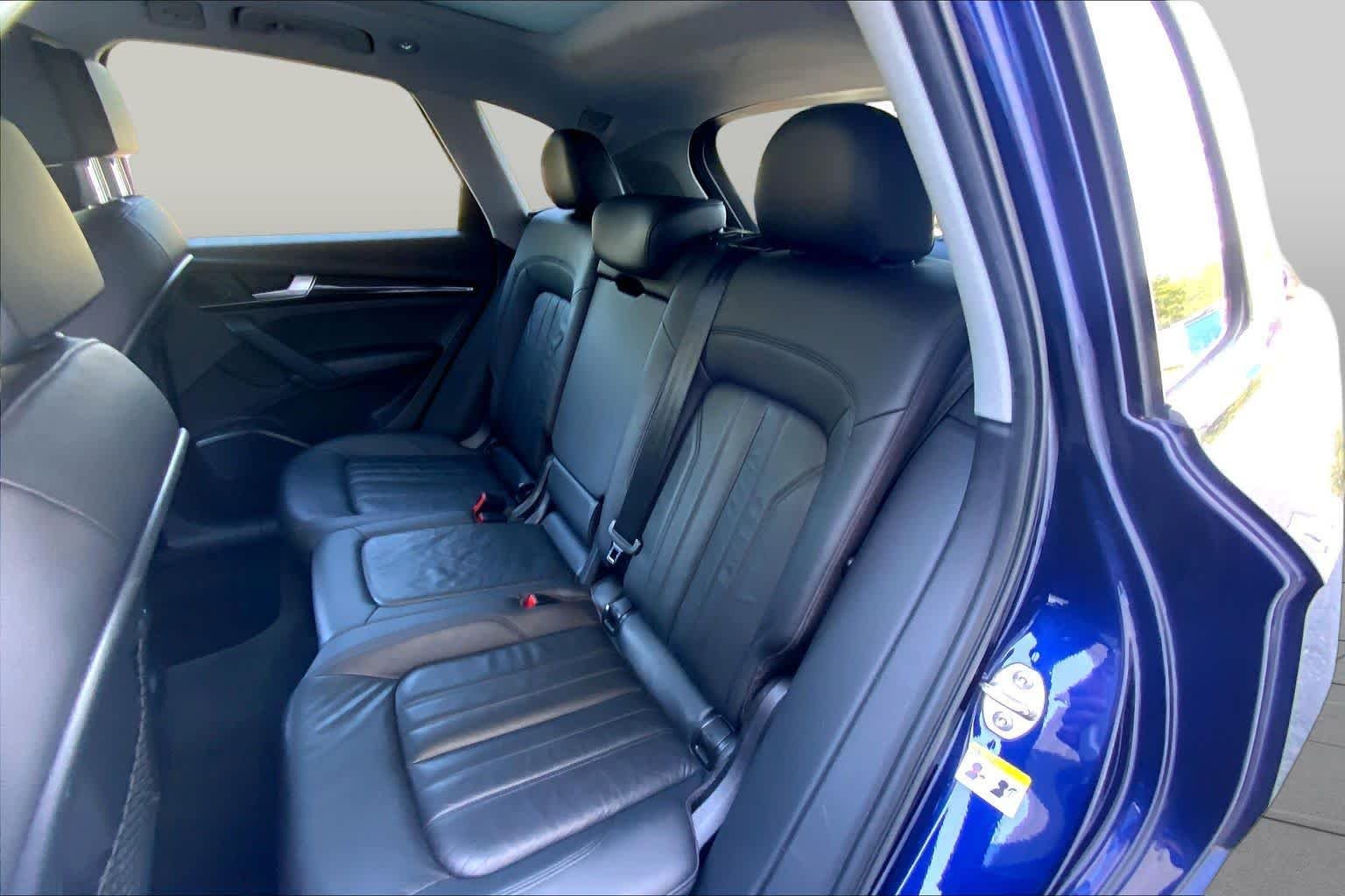 Used 2018 Moonlight Blue Metallic Audi Premium Plus image 21