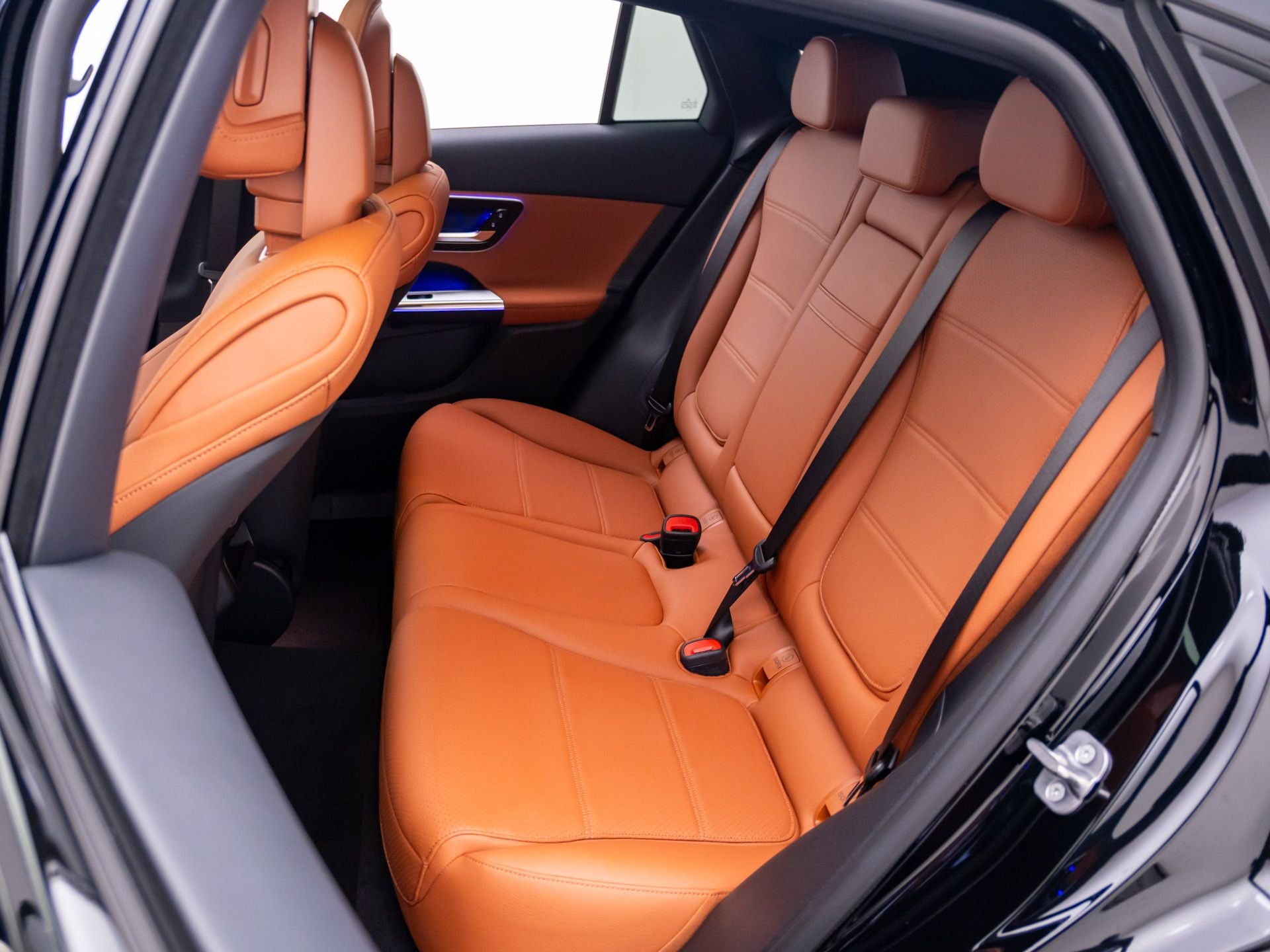 New 2027 Black Mercedes-Benz GLC 300 image 18