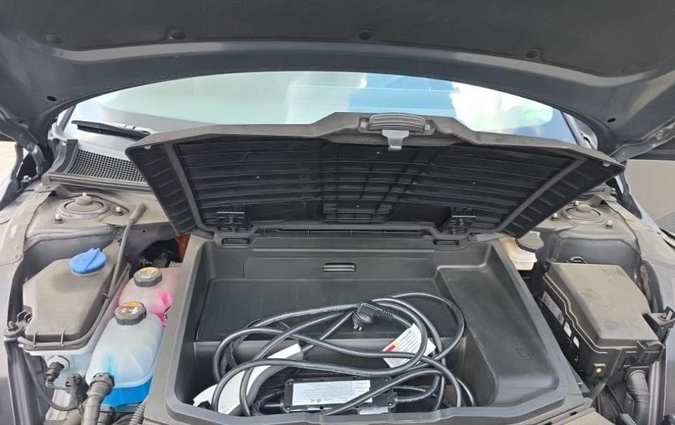 Used 2023 Gray Hyundai SEL image 4